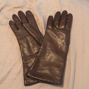 Brown Driving gloves